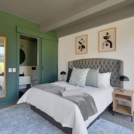 Lily - Modern City Apt With Views! Cape Town Exterior photo